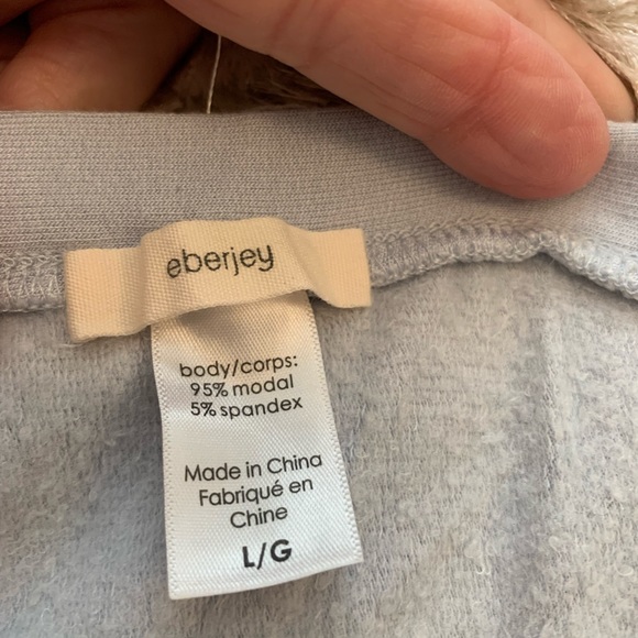 Eberjey lounge top. Large. Boxy, long sleeves. Top is 23” from shoulder to hem. - Picture 6 of 6